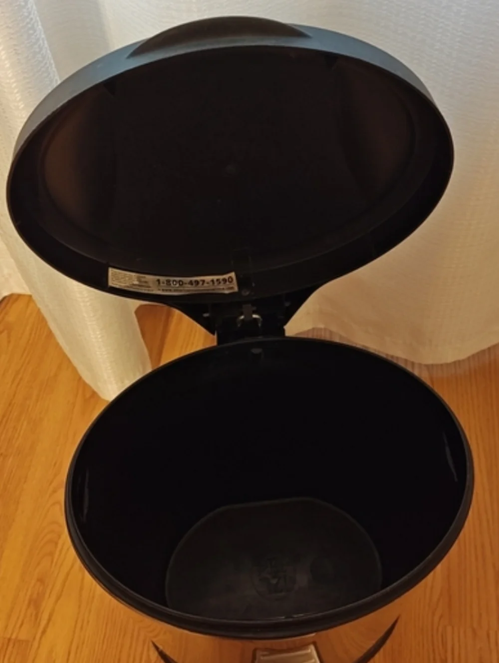 Stainless Steel Step Trash Can 12L 3.2 Gal with Soft Close Lid & Inner Bucket